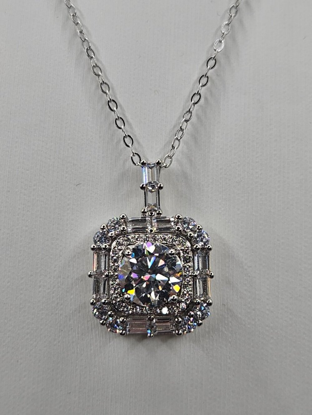 925 Silver 5CTW Moissanite Halo Pendant Necklace 17.5"